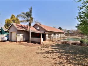 3 Bed House in Mayberry Park