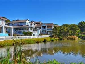 714 m² Land available in Shelly Beach