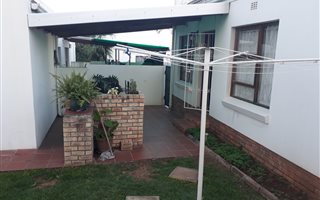 3 Bedroom Townhouse in Jansendal
