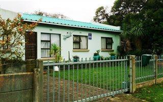 4 Bedroom House in Onrus