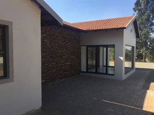 5 Bed House in Wembley