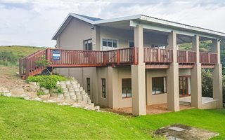 5 Bedroom House in Morgans Bay