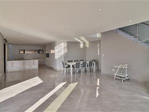 5 Bed Townhouse in Izinga Estate
