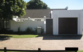 2 Bedroom Townhouse in Paradise Beach