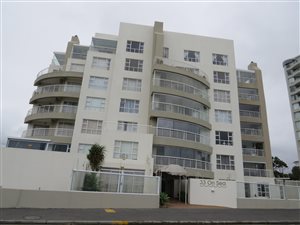 3 Bed Apartment in Strand South