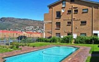 2 Bedroom Apartment in Fish Hoek