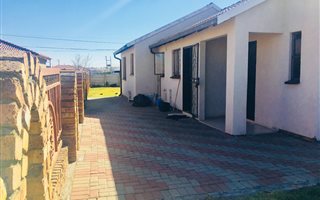 3 Bedroom House in Embalenhle