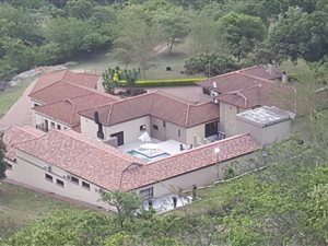 4 ha Farm in Granite Hill