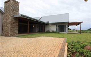 4 Bedroom House in Simbithi Estate
