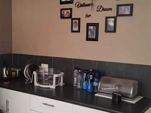 1 Bed Garden Cottage in Rothdene