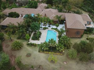 6 Bed House in Irene Glen Estate