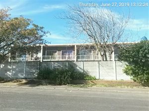 2 Bed Apartment in Bellville South