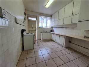 3 Bed Apartment in Cheltondale