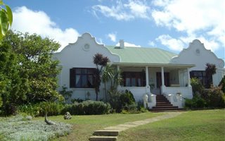 4 Bedroom House in Bredasdorp