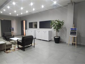 300 m² Office Space in Amberfield