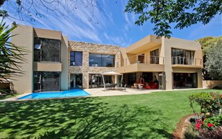 4 Bedroom Cluster in Bedfordview