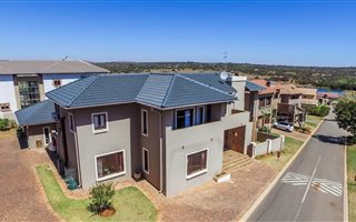 3 Bedroom House in Sable Hills Waterfront Estate