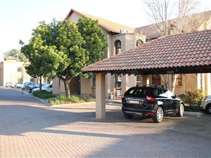 679 m² Commercial space in Fourways