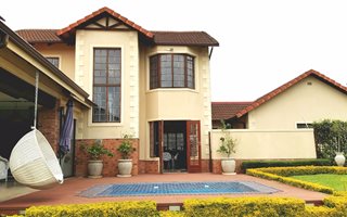 4 Bedroom House in Clifton Hill Estate