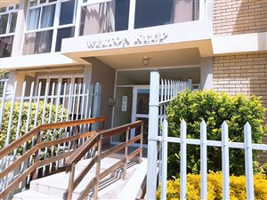 1 Bed Apartment in Humewood