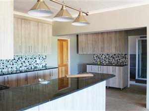 2 Bed Apartment in Hoedspruit