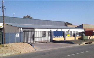 1400 m² Industrial space in Lea Glen