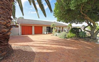3 Bedroom House in Stellenberg