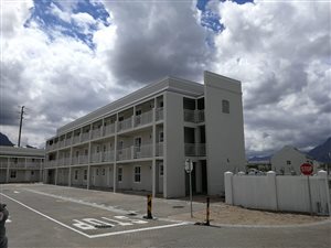 2 Bed Apartment in Nuutgevonden
