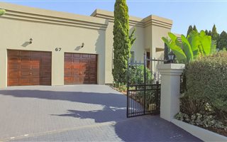 4 Bedroom House in Highveld