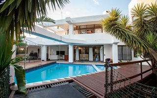 5 Bedroom House in Faerie Glen
