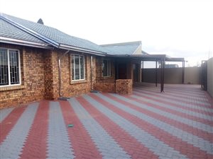 3 Bed House in Katlehong