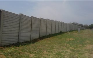 986 m² Land available in Dundee