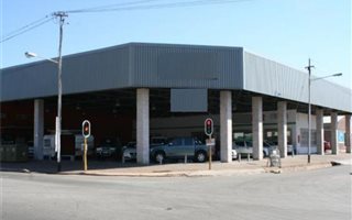 1000 m² Commercial space in Parys