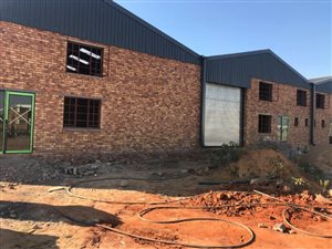 280 m² Industrial space in Dunswart