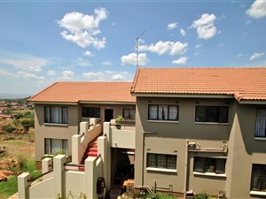2 Bed Apartment in Winchester Hills