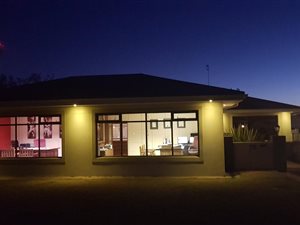 320 m² Commercial space in Top Town