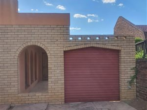 7 Bed House in Mabopane