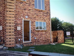 2 Bed Apartment in Sharonlea
