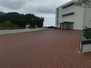400 m² Commercial space in La Lucia