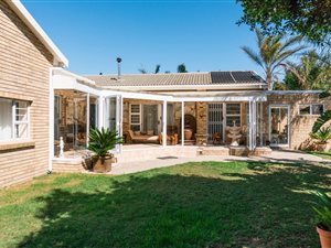 4 Bed House in Hartenbos