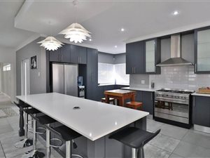 4 Bed House in Brymore