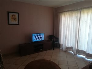 2 Bed Flat in Krugersrus