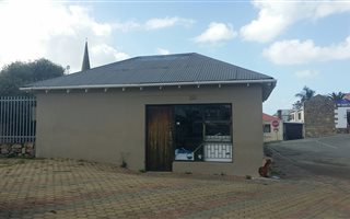 73 m² Commercial space in Mossel Bay Central