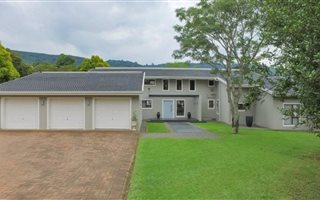 5 Bedroom House in Oak Park