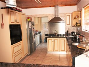 4 Bed House in Rouxville