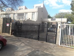 4 Bed Townhouse in Arcadia