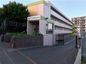 2 Bed Apartment in Rondebosch
