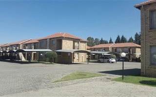 2 Bedroom Apartment in Mantevrede