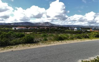 555 m² Land available in Gansbaai and surrounds