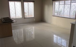200 m² Commercial space in Florentia